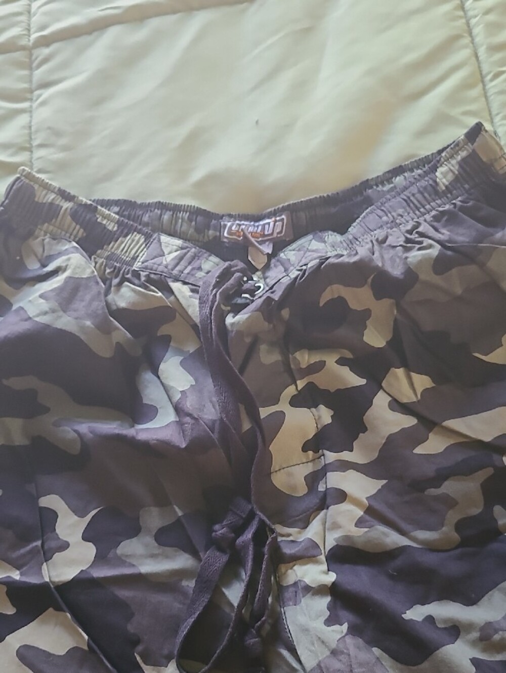 Camo Elastic Waist Pants - Picture 3 of 4